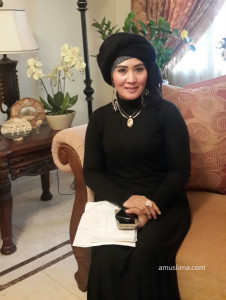 Uwi di kediamannya di Jeddah